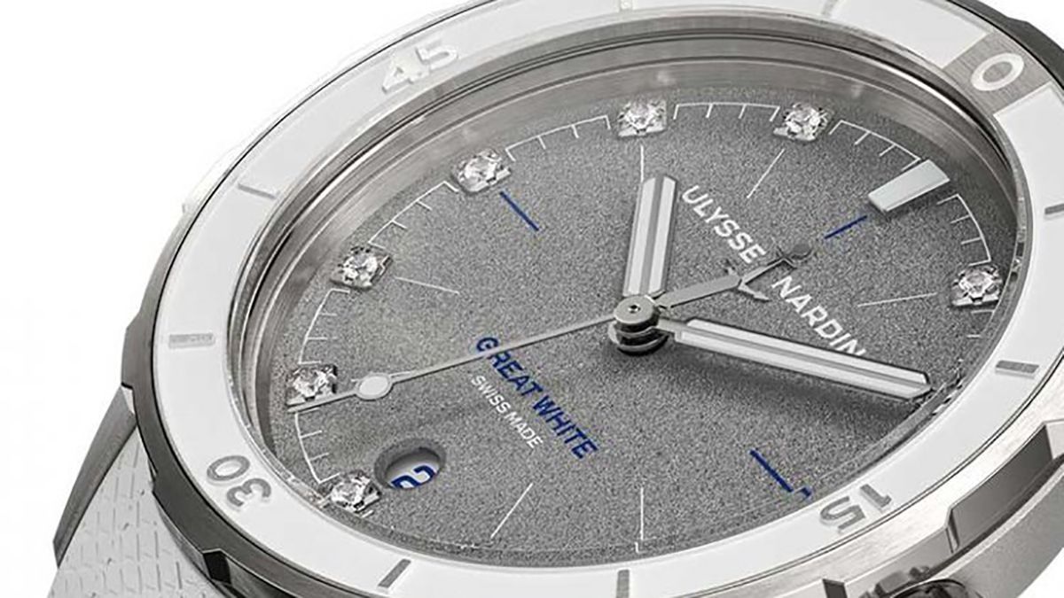 Судьи Мамалуй из Харькова подарили часы с бриллиантами Судьи Мамалуй из Харькова подарили часы с бриллиантами