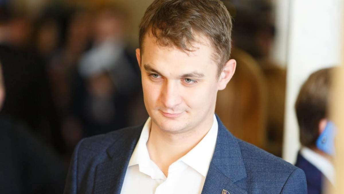 Поліцейських, які затримали слугу Брагара, покарали, – ЗМІ Поліцейських, які затримали слугу Брагара, покарали, – ЗМІ