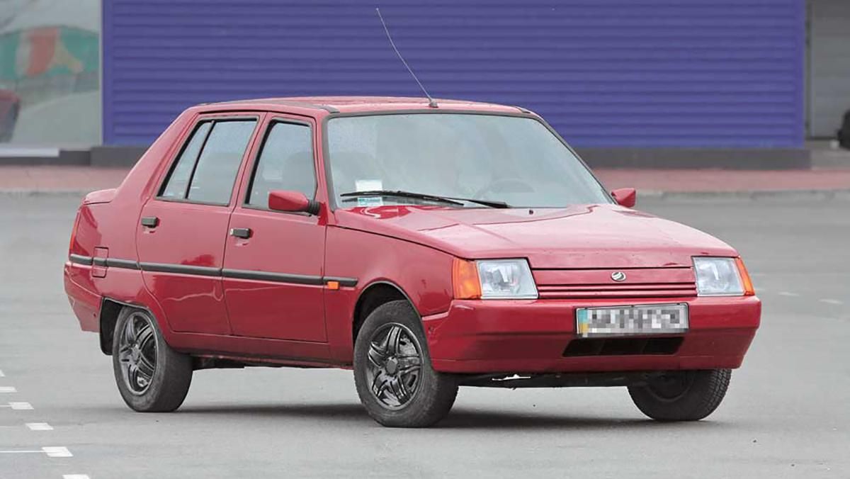 Тричі переїхала Славута в Дніпрі: як врятували жінку Тричі переїхала Славута в Дніпрі: як врятували жінку