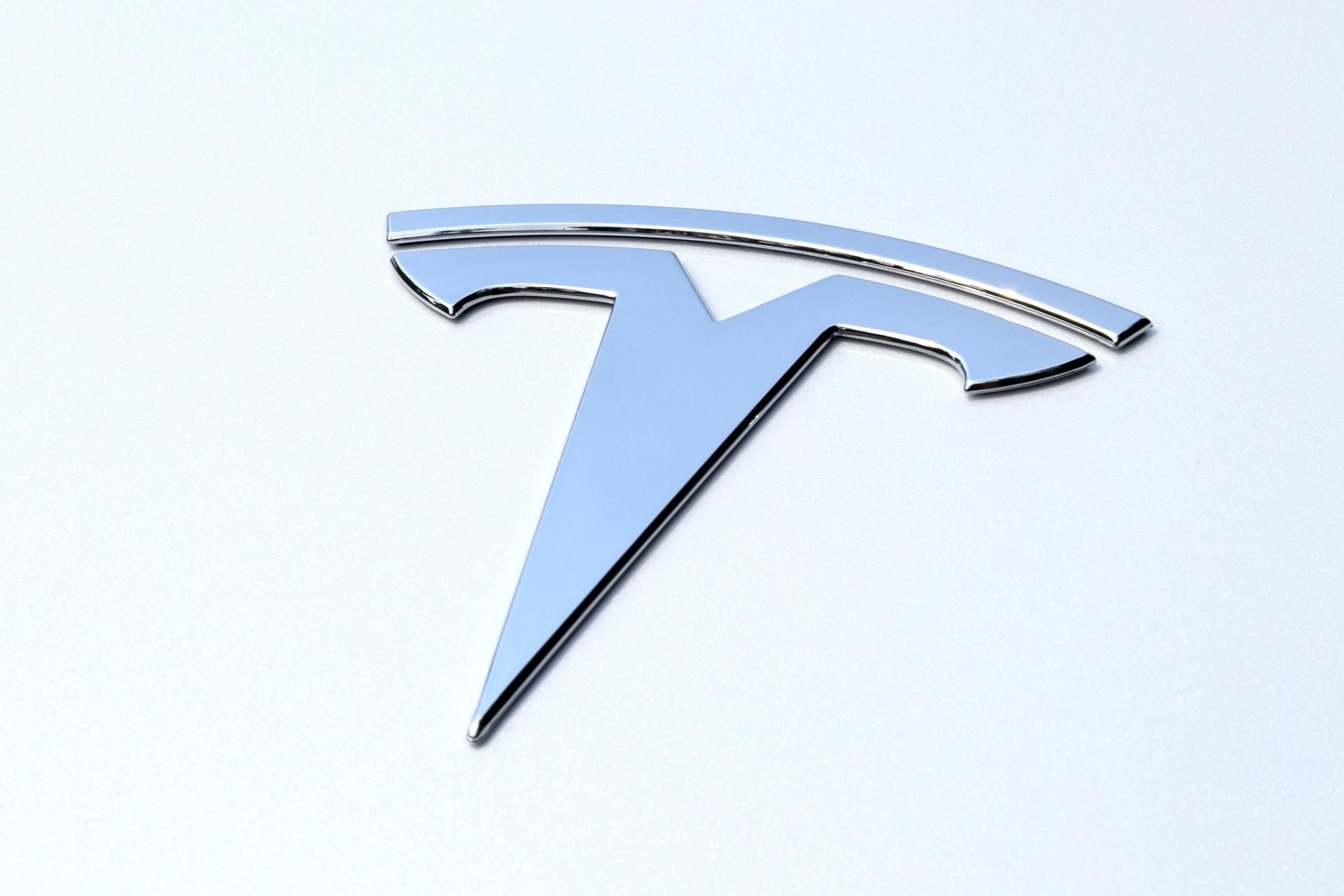 TeslaИлон Маск рассказал, почему Tesla не пострадала от дефицита чипов TeslaИлон Маск рассказал, почему Tesla не пострадала от дефицита чипов