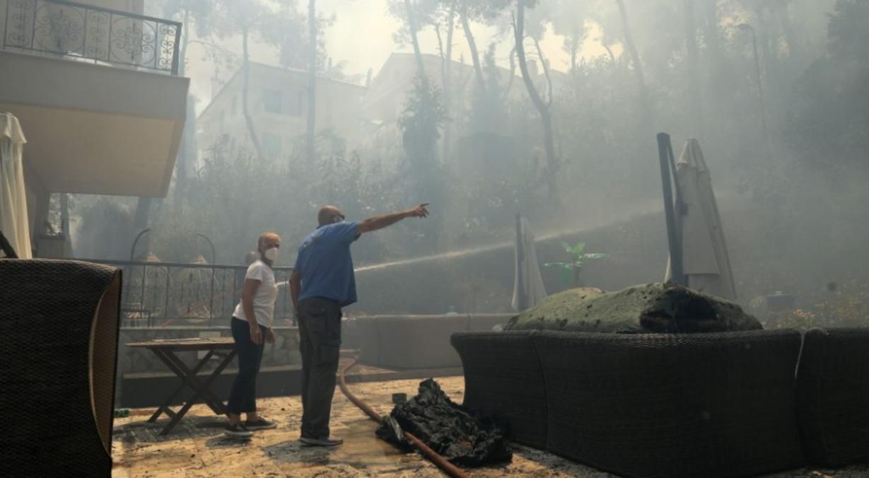 Вогонь рухається до Афін: У Греції спалахнули лісові пожежі