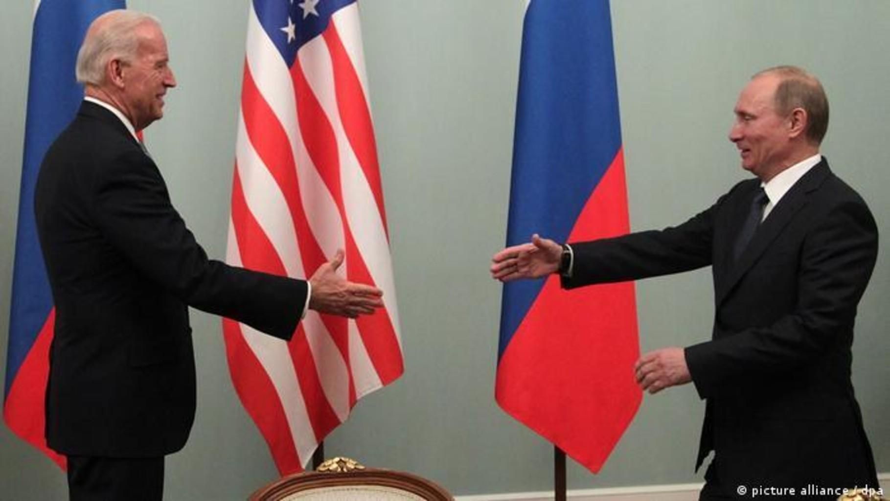 Байден мириться з Путіним: чому не спрацює стратегія США щодо Росії 