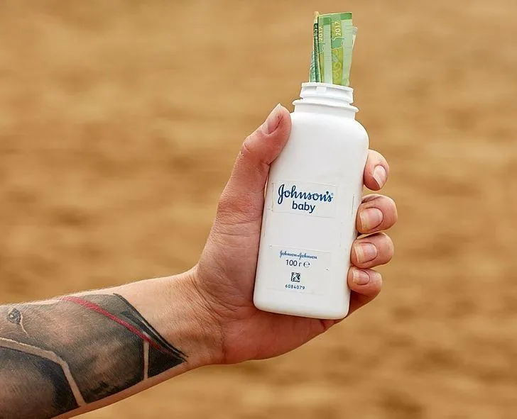 Пляшка від косметика Пляшка від косметика