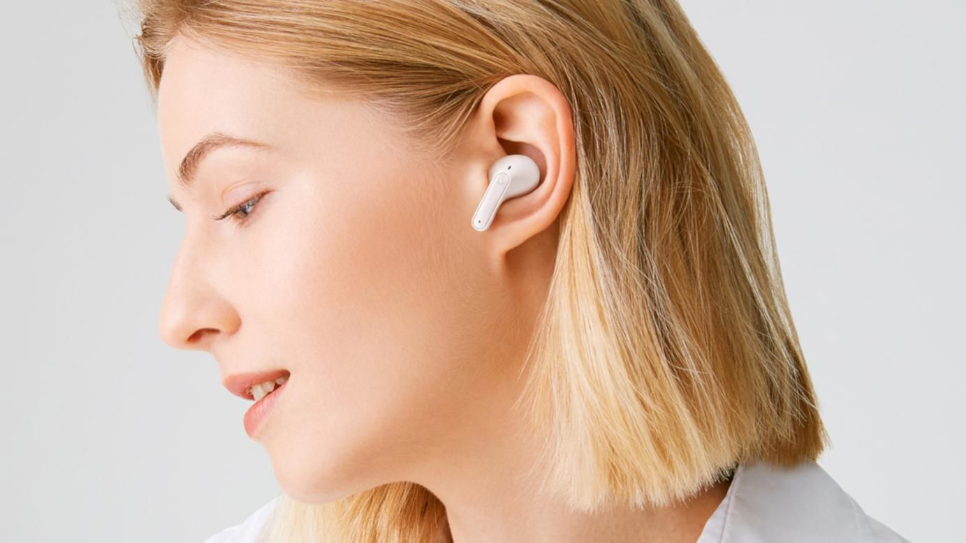 LG представила бездротові навушники з режимом Шептання