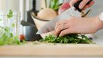 10 лайфхаків, які стануть вам у пригоді на кухні: секрети кулінарного експерта