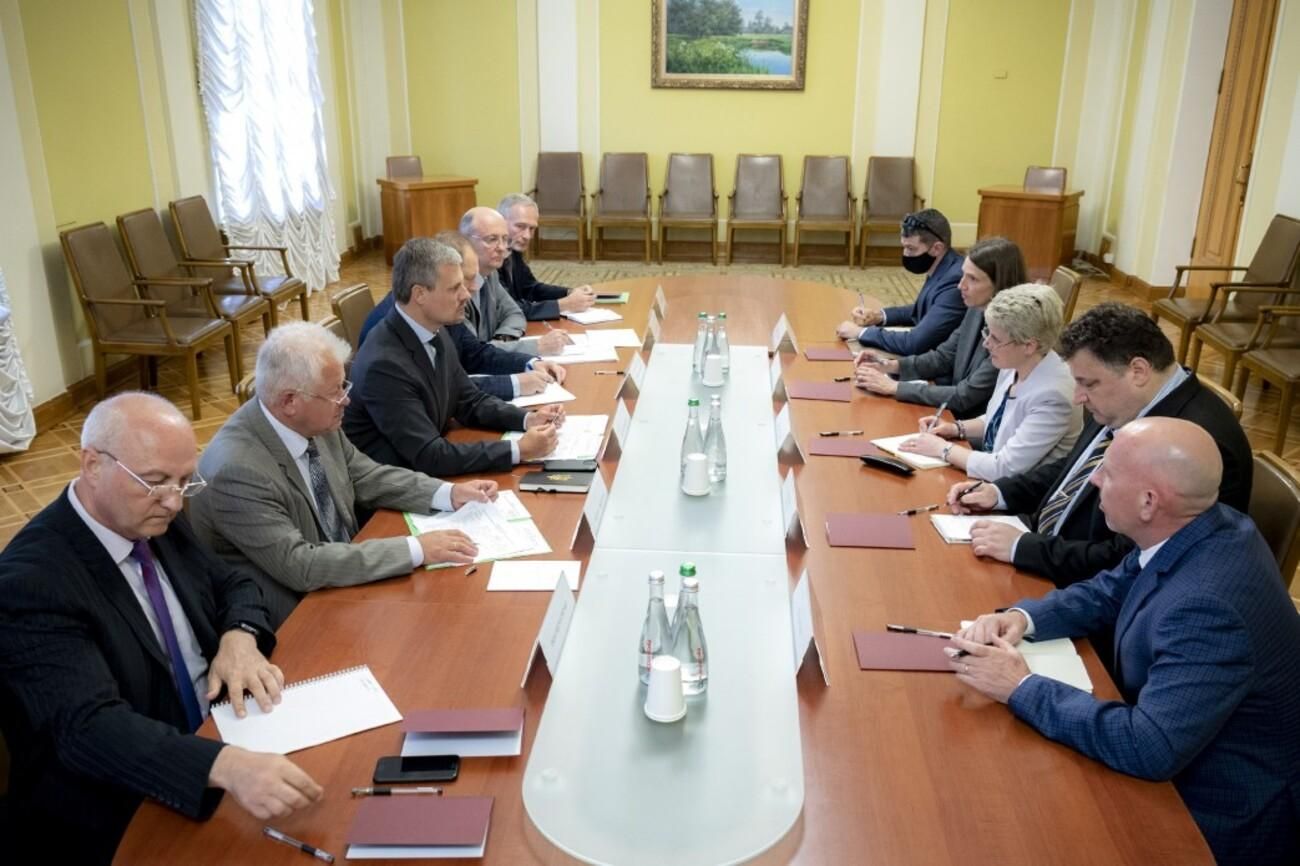 Какие документы подпишут Зеленский и Байден во время встречи Какие документы подпишут Зеленский и Байден во время встречи