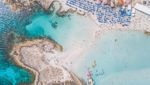 Курортний Кіпр посилює правила в'їзду для невакцинованих українських туристів: що зміниться