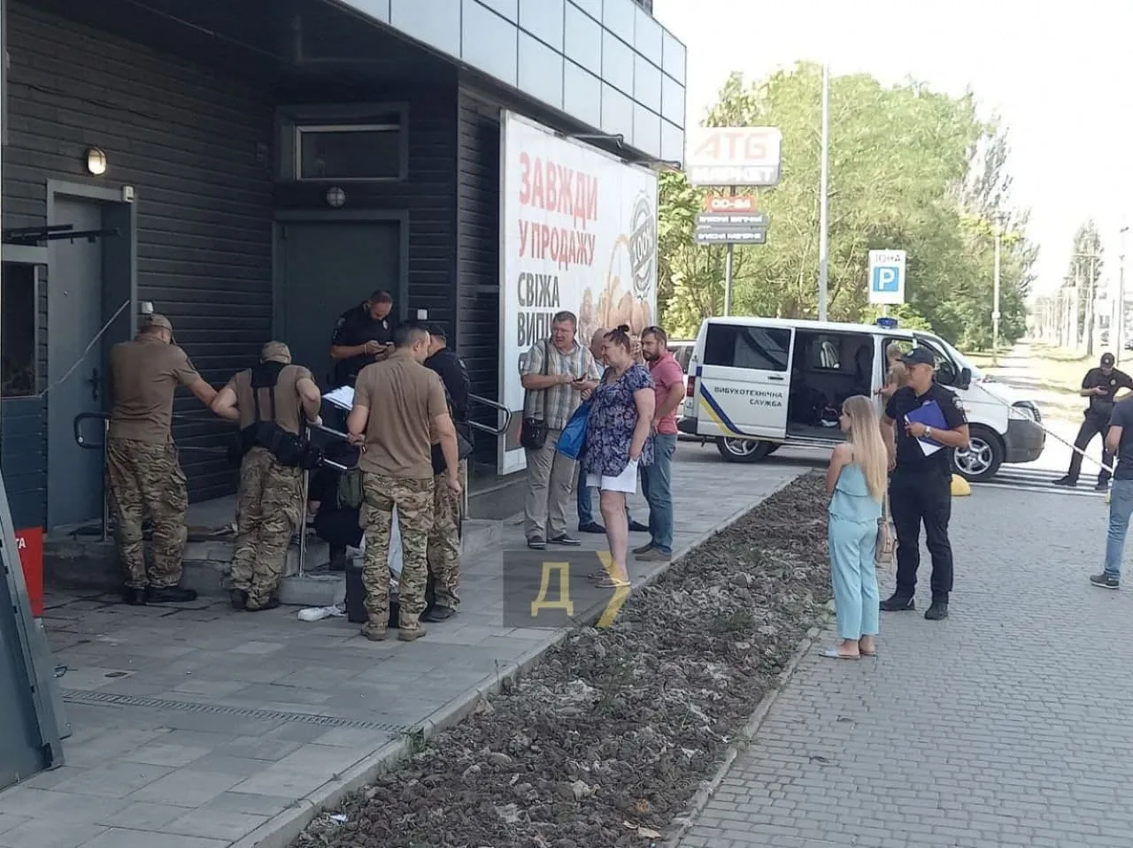 Вибух поштомата Нової пошти в Одесі Вибух поштомата Нової пошти в Одесі