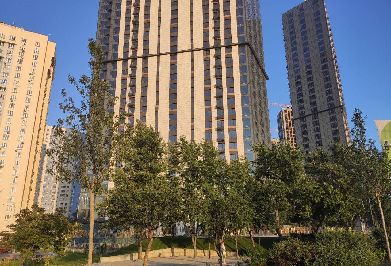 Как в ботаническом саду: в ЖК "Метрополис" высадят большую коллекцию пиний в своем парке Как в ботаническом саду: в ЖК "Метрополис" высадят большую коллекцию пиний в своем парке