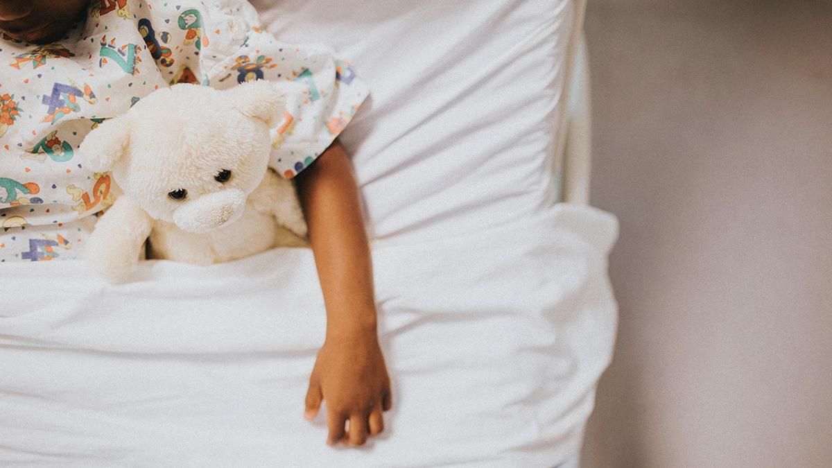 Ніж впав на голову 5-річного в Дніпрі: деталі Ніж впав на голову 5-річного в Дніпрі: деталі