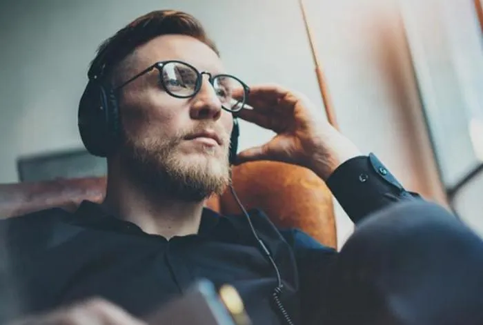 Слухати музику Слухати музику