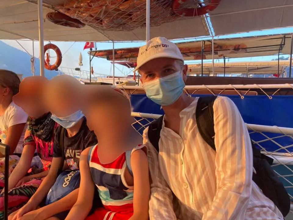 Алеся Павлинська і діти Алеся Павлинська і діти