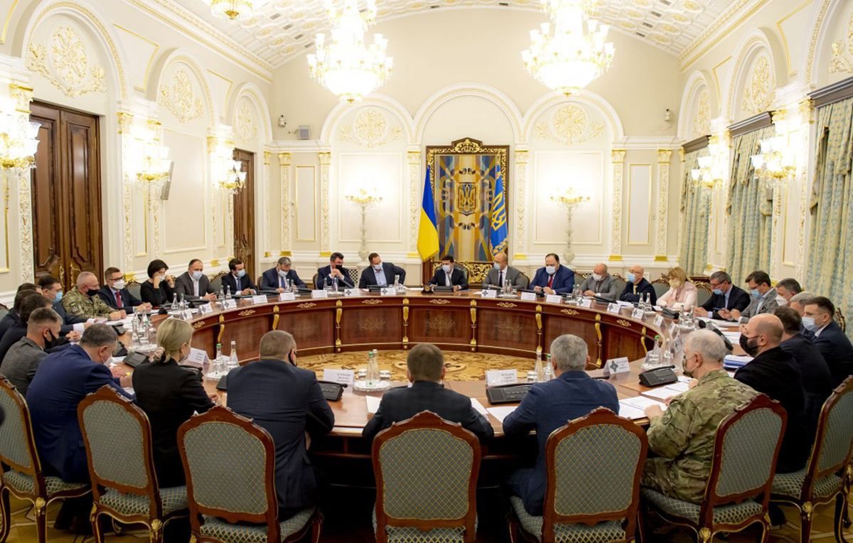 Фесенко сказав, чим місцева влада може допомогти РНБО на Донбасі