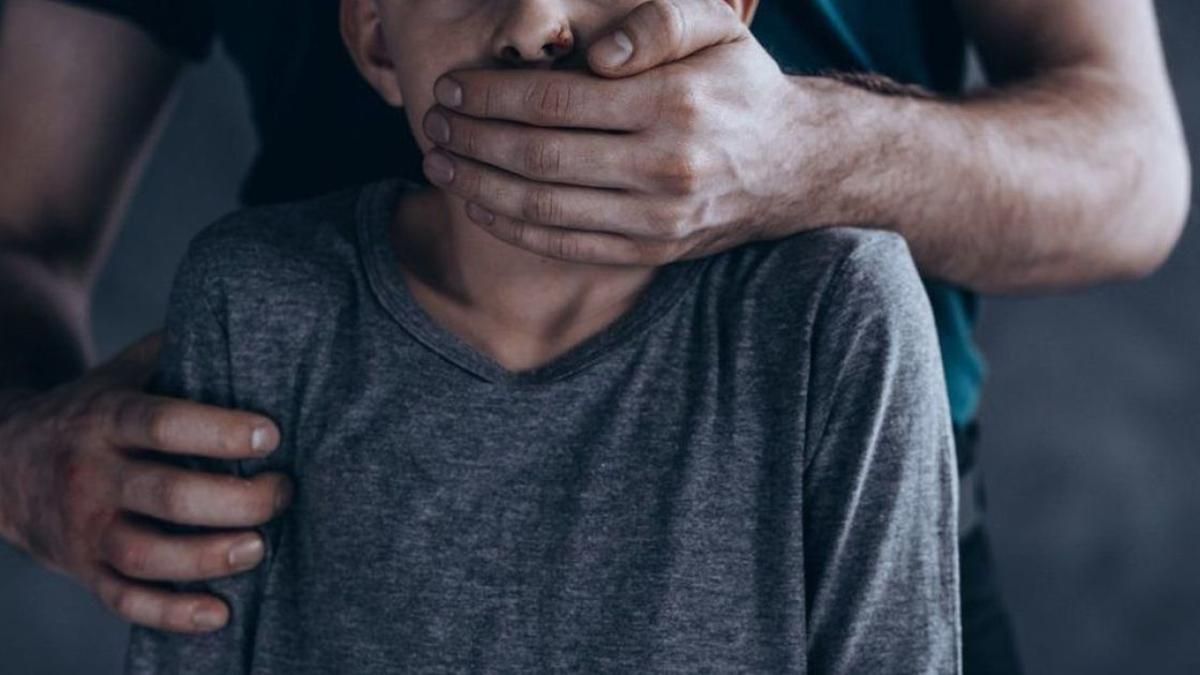 43-річний зґвалтував 9-річного хлопчика з Дніпра: деталі