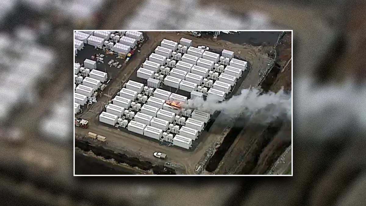 Під час випробувань сховища електроенергії спалахнув Tesla Megapack Під час випробувань сховища електроенергії спалахнув Tesla Megapack