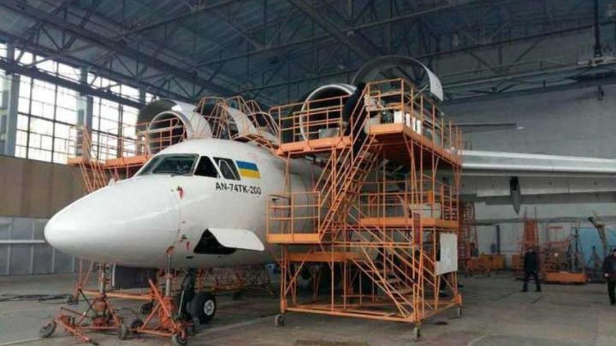 Растрата 30 млн: чиновнику Харьковского авиазавода объявили подозрение
