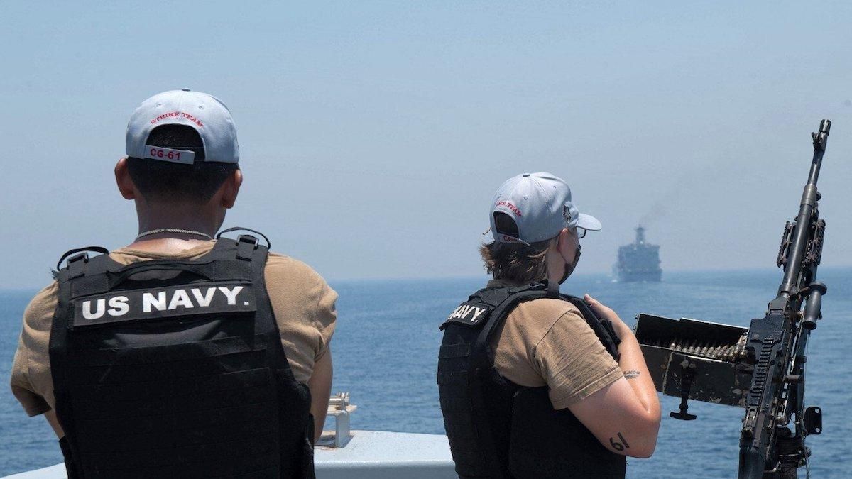 Ізраїль заявив, що Іран атакував його танкер і вбив двох людей Ізраїль заявив, що Іран атакував його танкер і вбив двох людей