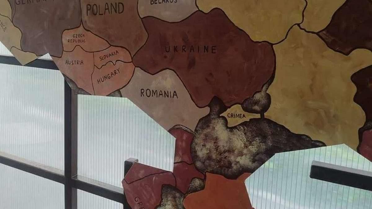 В кафе на Дніпропетровщині повісили карту з російським Кримом: фото