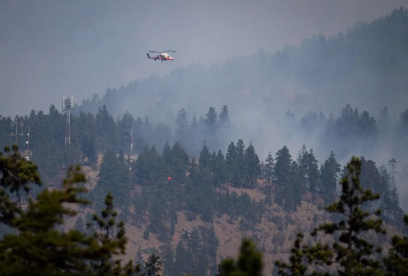 В Канаде вспыхнули масштабные лесные пожары: фото