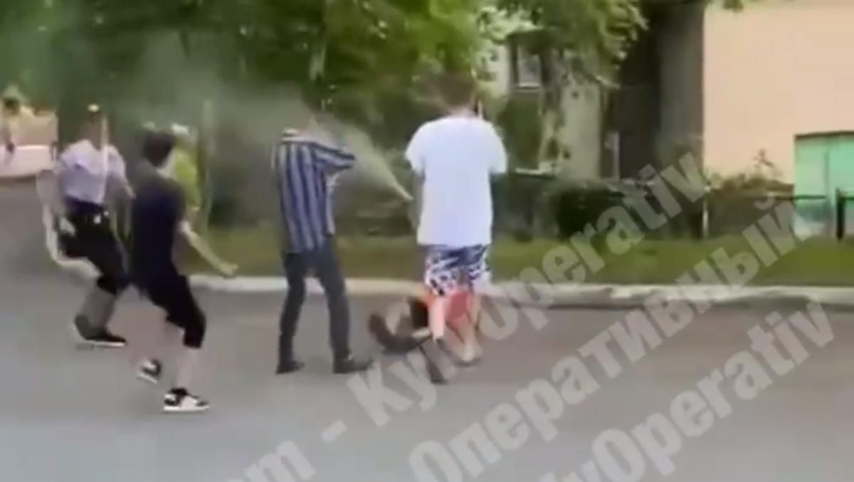 У Києві підлітки жорстко побили та задули газом літнього чоловіка