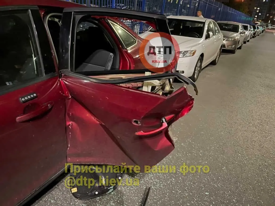 ДТА на вулиці Гмирі у Києві ДТА на вулиці Гмирі у Києві