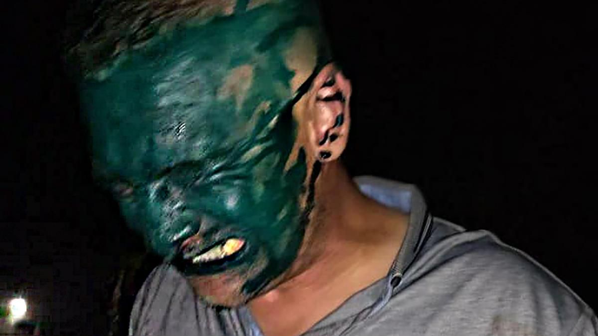 Таксист облил зеленкой пассажира в Каменском: какая причина - фото Таксист облил зеленкой пассажира в Каменском: какая причина - фото