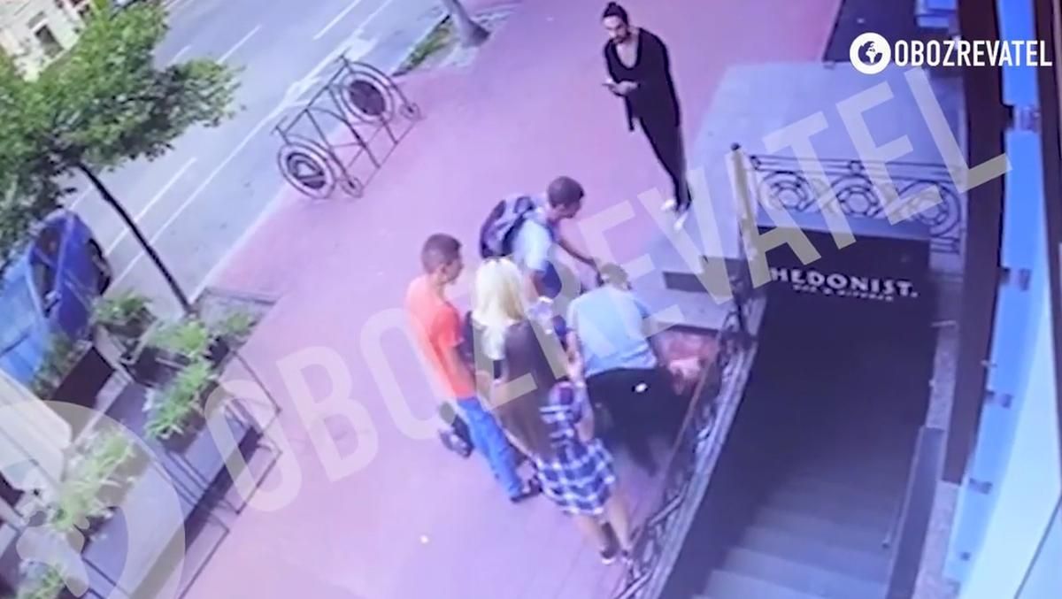 В сети появилось видео избиения танцора Дорофеевой