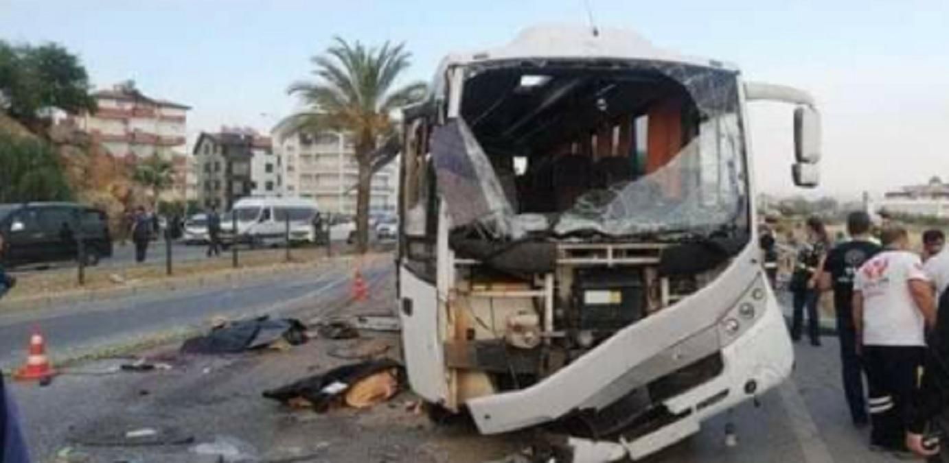 Росіяни потрапили в ДТП у Туреччині 2 серпня 2021: відео Росіяни потрапили в ДТП у Туреччині 2 серпня 2021: відео