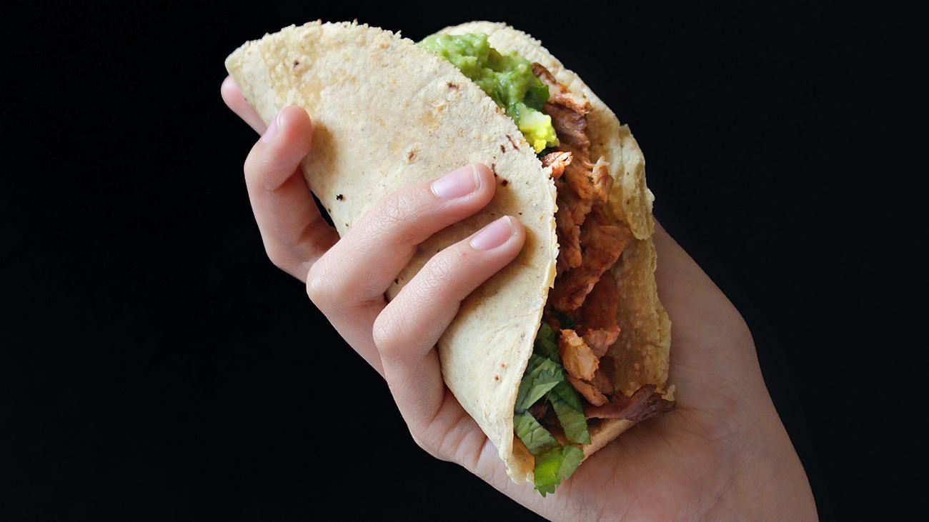 У Кам'янському люди масово отруїлись шаурмою У Кам'янському люди масово отруїлись шаурмою