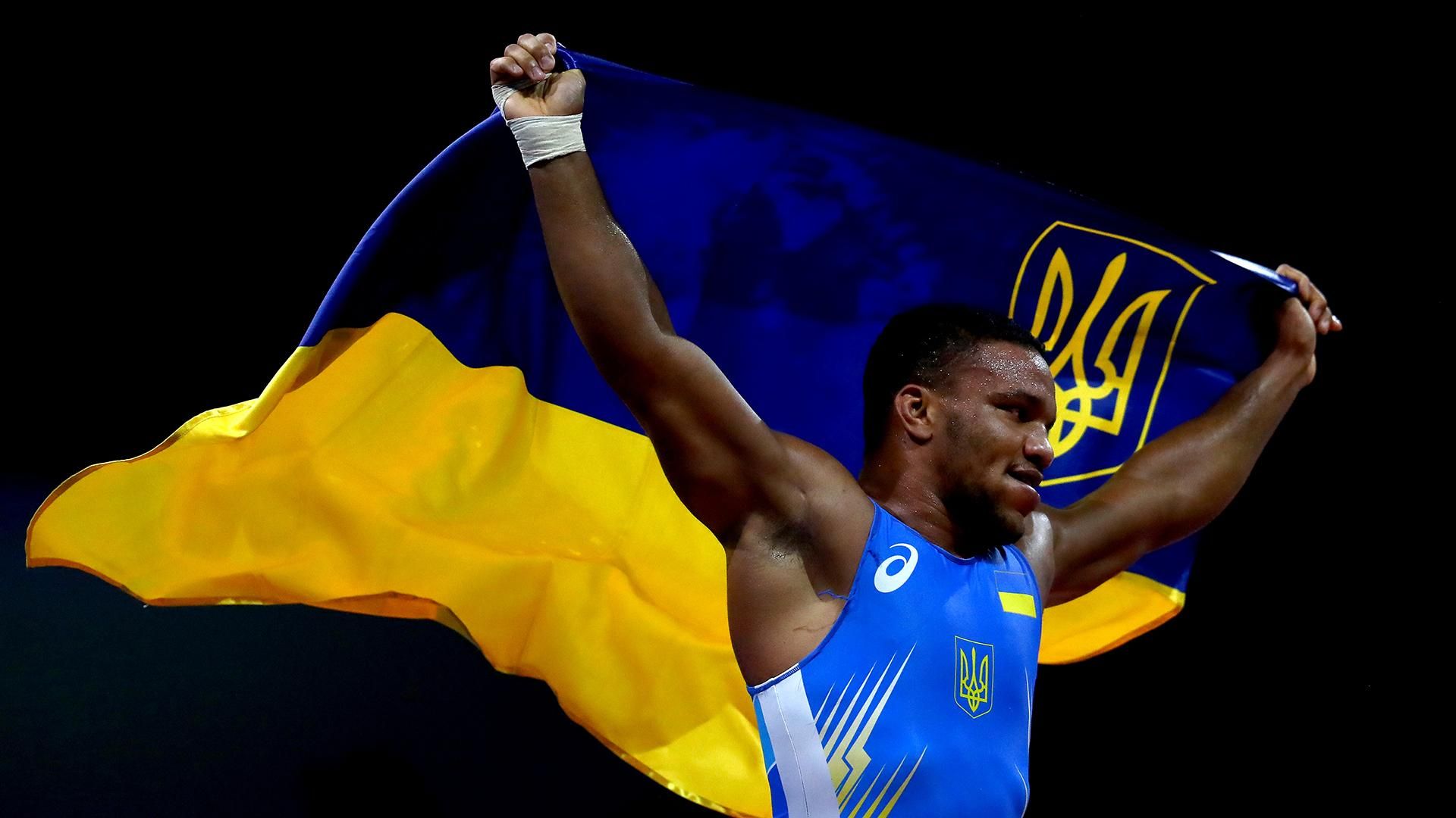 Жан Беленюк выиграл золото на Олимпиаде 2020 - видео