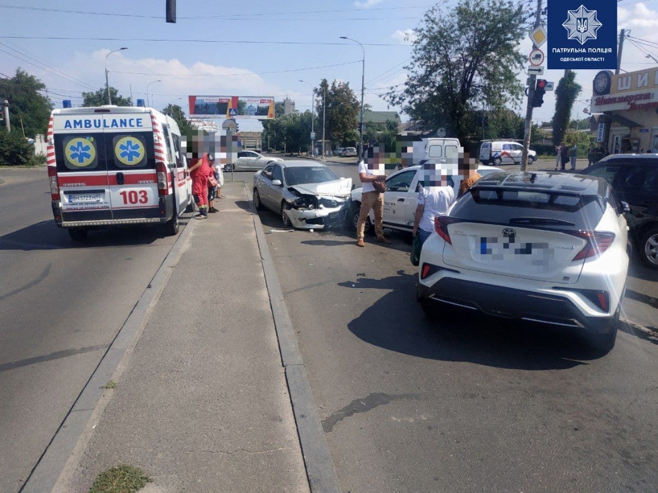 П'яний водій протаранив 5 авто і давав хабар патрульним в Одесі