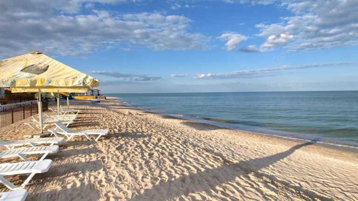 Малолюдні пляжі Одеси, які варто відвідати цього літа