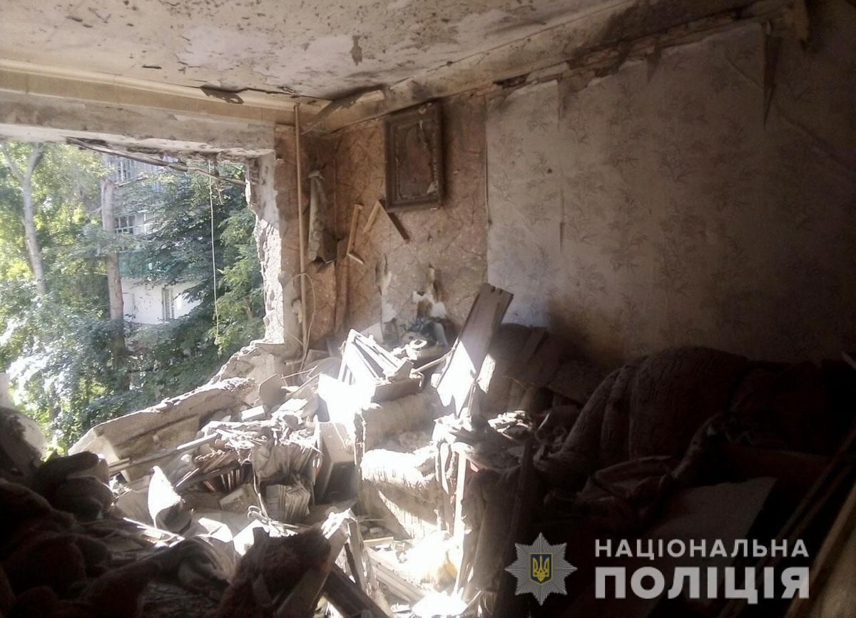 Через обстріл Красногорівки поранили чоловіка: поліція відкрила справу Через обстріл Красногорівки поранили чоловіка: поліція відкрила справу