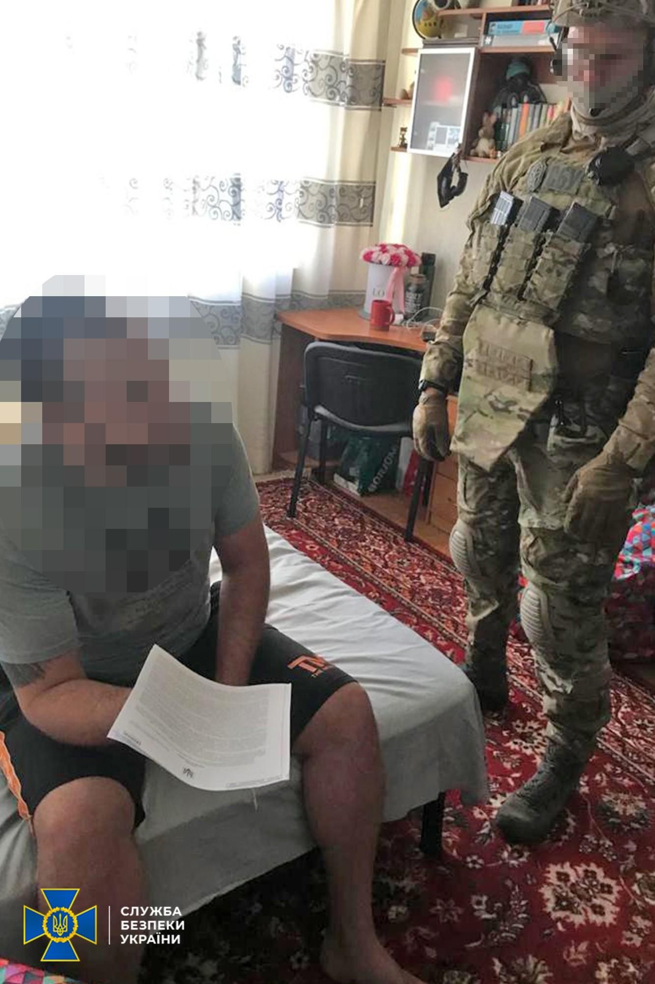 В СБУ показали видео с обысками в харьковском Нацкорпусе В СБУ показали видео с обысками в харьковском Нацкорпусе