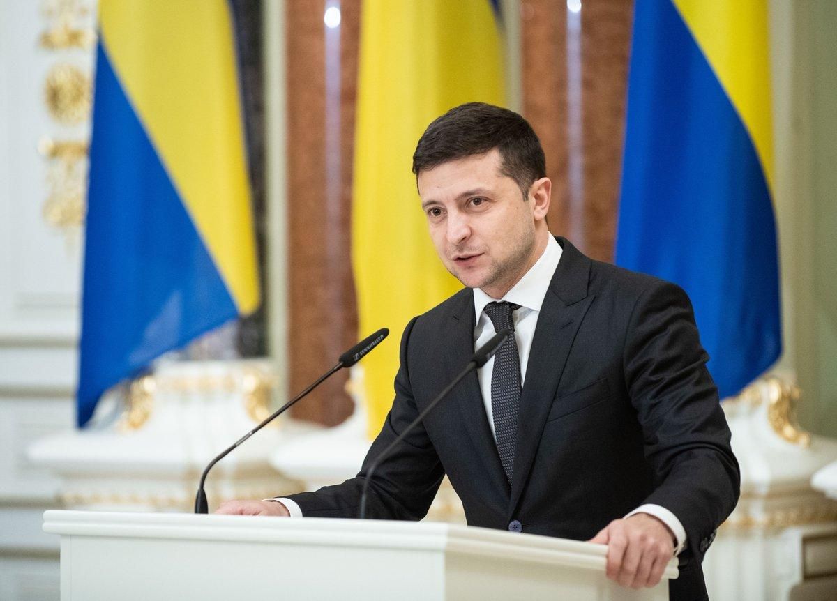 Зеленський просить жителів ОРДЛО протистояти окупації Зеленський просить жителів ОРДЛО протистояти окупації