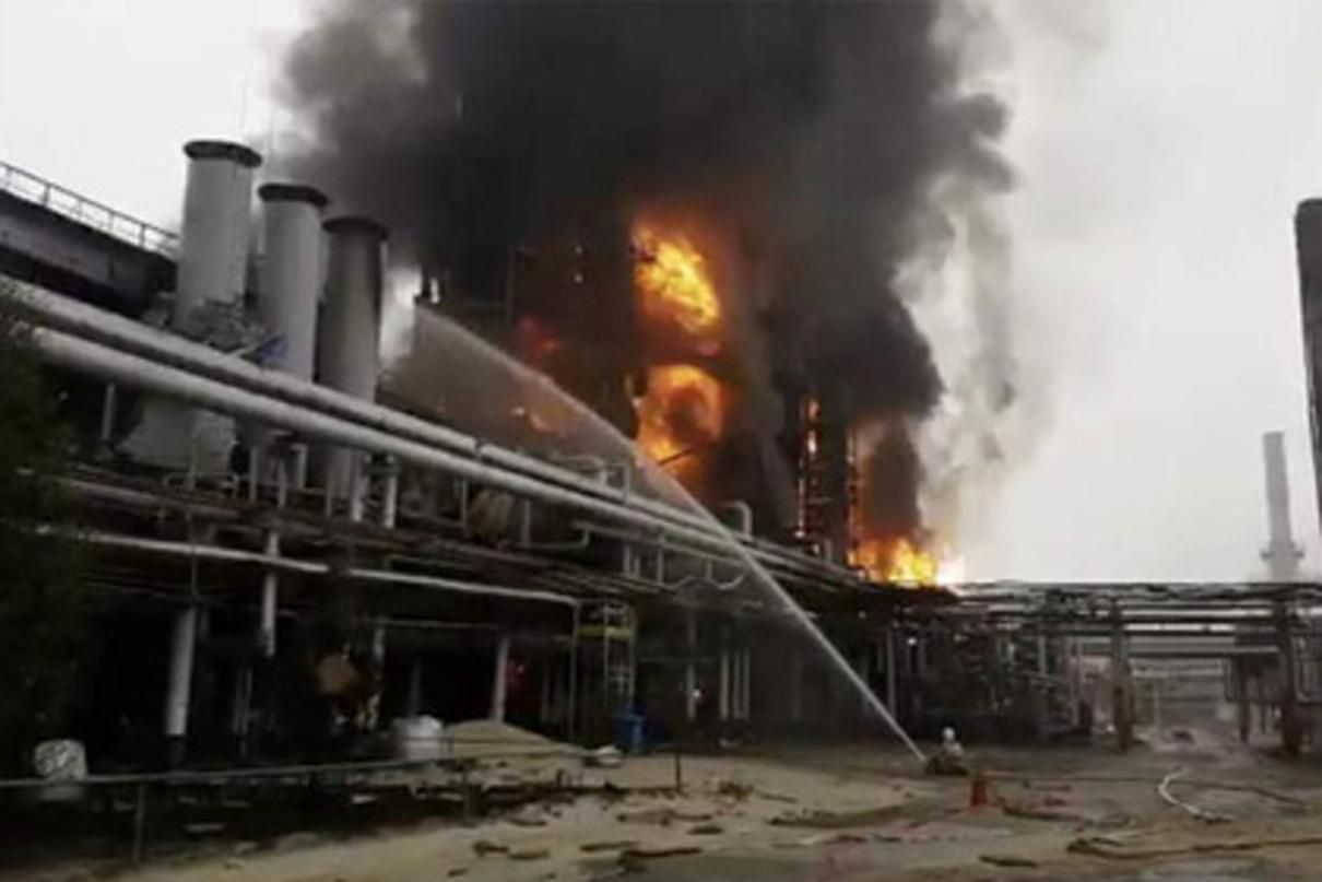 Вибух на заводі Газпрому: видобуток газу в Західному Сибіру зупинили