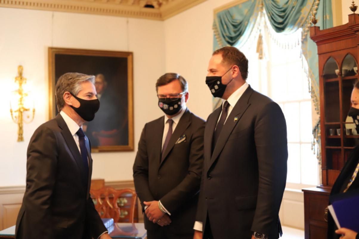 Кулеба і Єрмак зустрілися у Вашингтоні з Блінкеном: про що говорили Кулеба і Єрмак зустрілися у Вашингтоні з Блінкеном: про що говорили