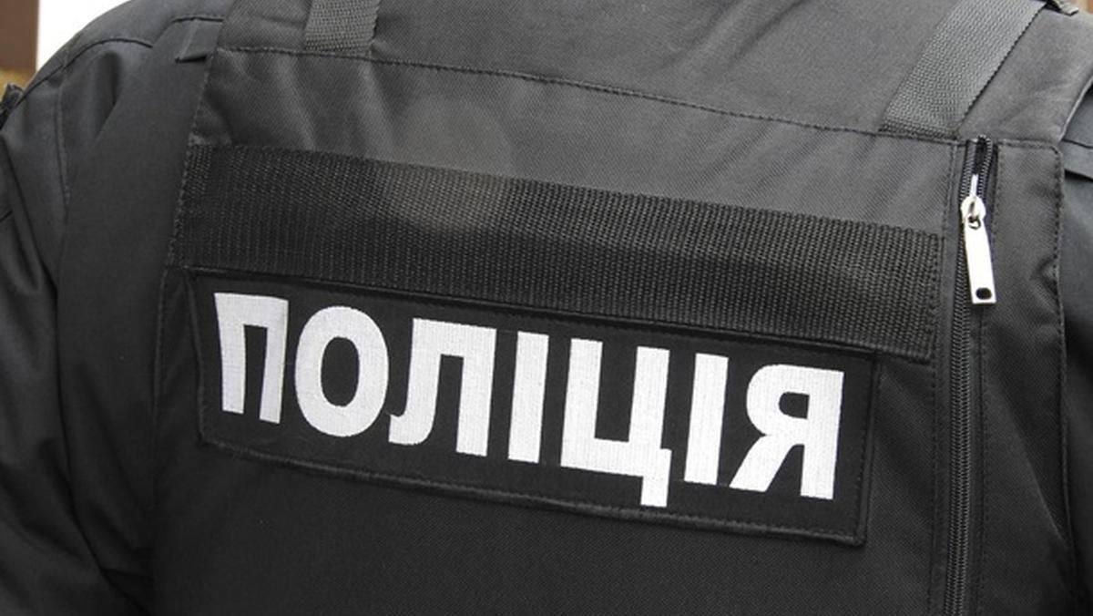 Под Киевом коммунальщик подрался с коллегой и угрожал ему пистолетом