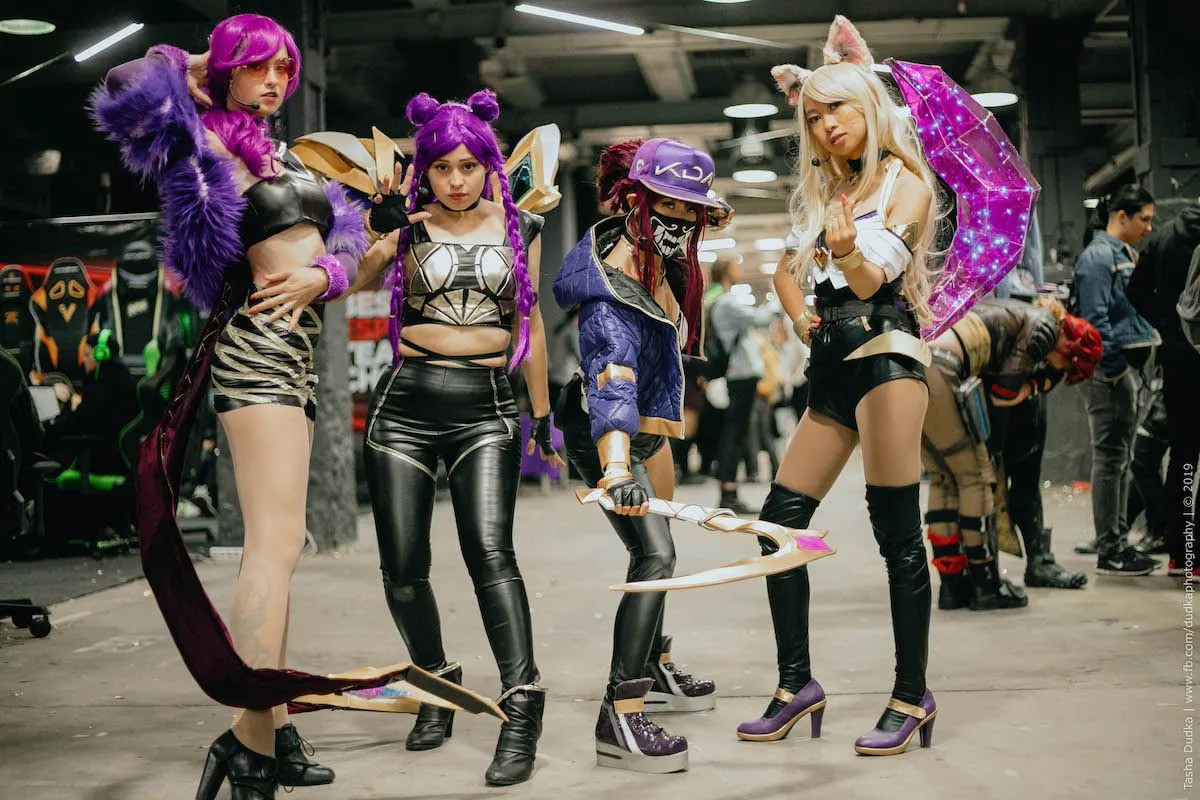 Косплей-шоу Косплей-шоу