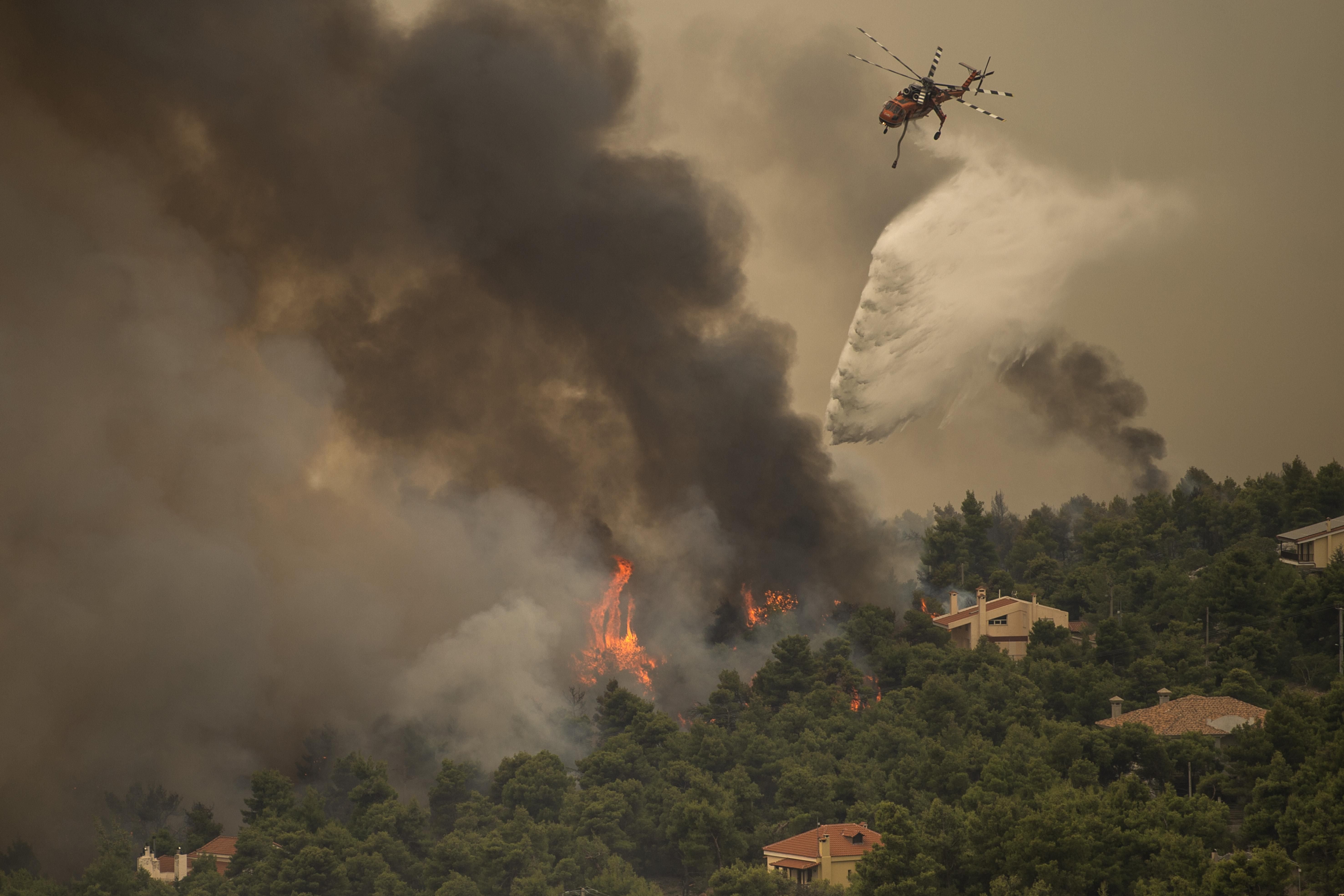 Пожежа у Греції з липня 2021: відео, фото – новини