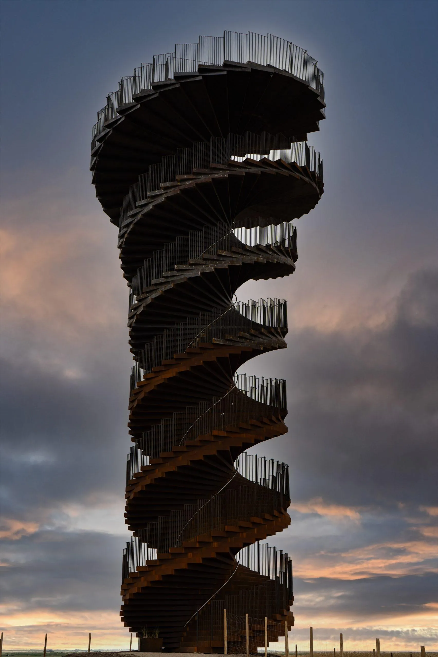 Вежа Marsk, яка недавно відкрилася в Данії 