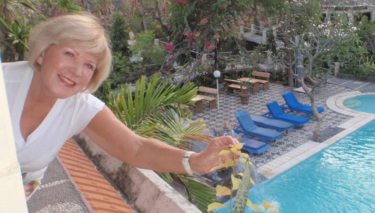 У Києві судитимуть екссанлікарку, яка переїхала дівчину на переході У Києві судитимуть екссанлікарку, яка переїхала дівчину на переході