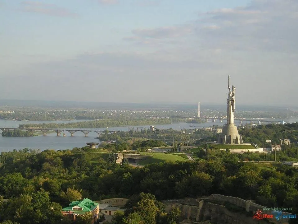 Вид на Лівий берег, Київ, 30 років Незалежності, як змінився Київ за 30 років 
