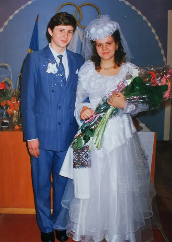 Весілля у місті Лозові, 1995 рік Весілля у місті Лозові, 1995 рік