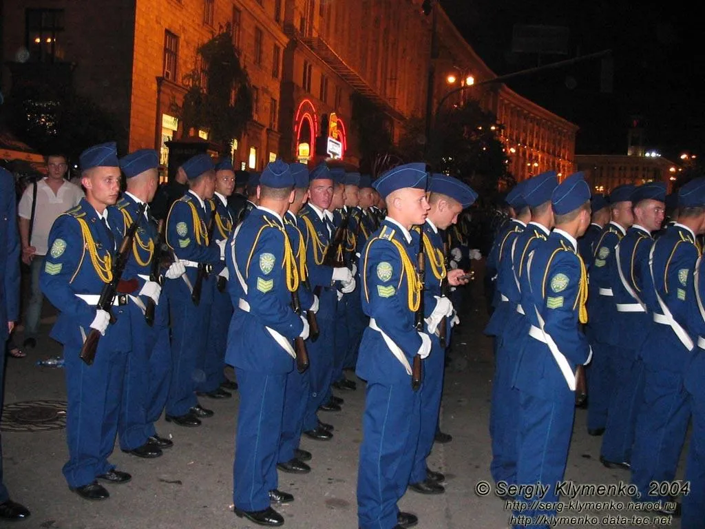 Участь у параді взяли 5 тисяч військових