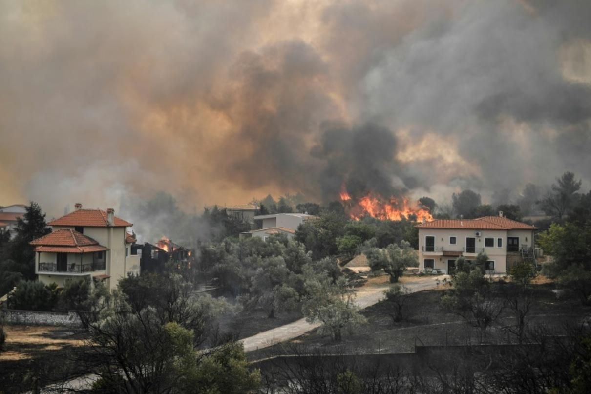 Греція палає: з пожежами допомагають боротись українські рятувальники - 24 Канал