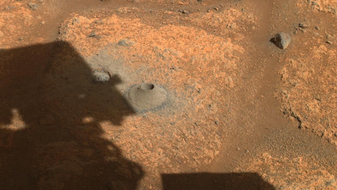 Марсохід NASA Perseverance: марсохід не зміг зібрати грунт