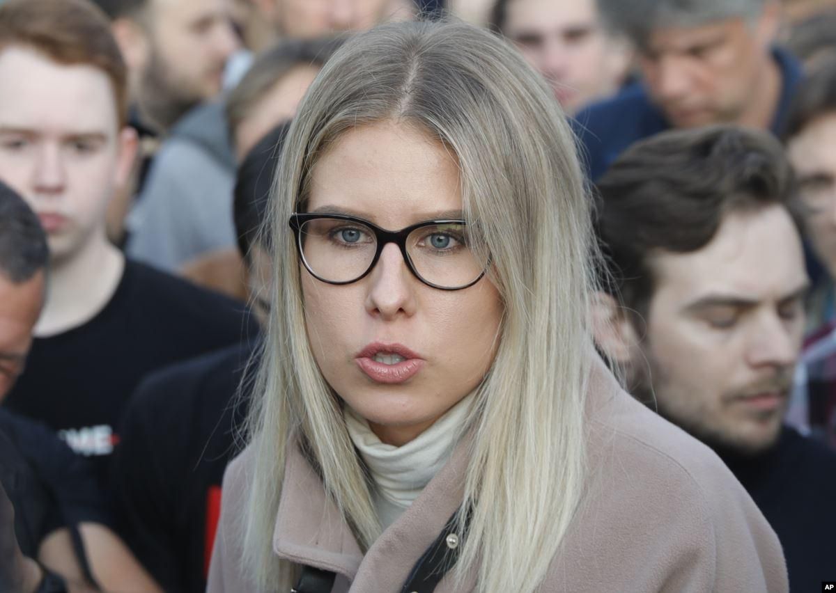 Соратницы Навального Соболь грозит заключение за вылета в Стамбул Соратницы Навального Соболь грозит заключение за вылета в Стамбул