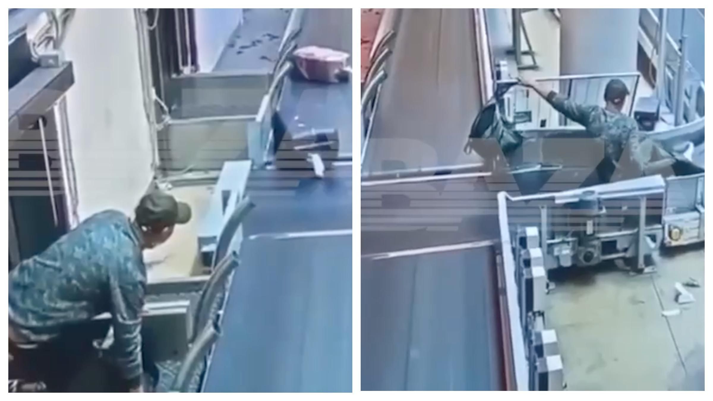 В аэропорту Москвы мужчина попытался сдать себя в багаж:забавное видео В аэропорту Москвы мужчина попытался сдать себя в багаж:забавное видео