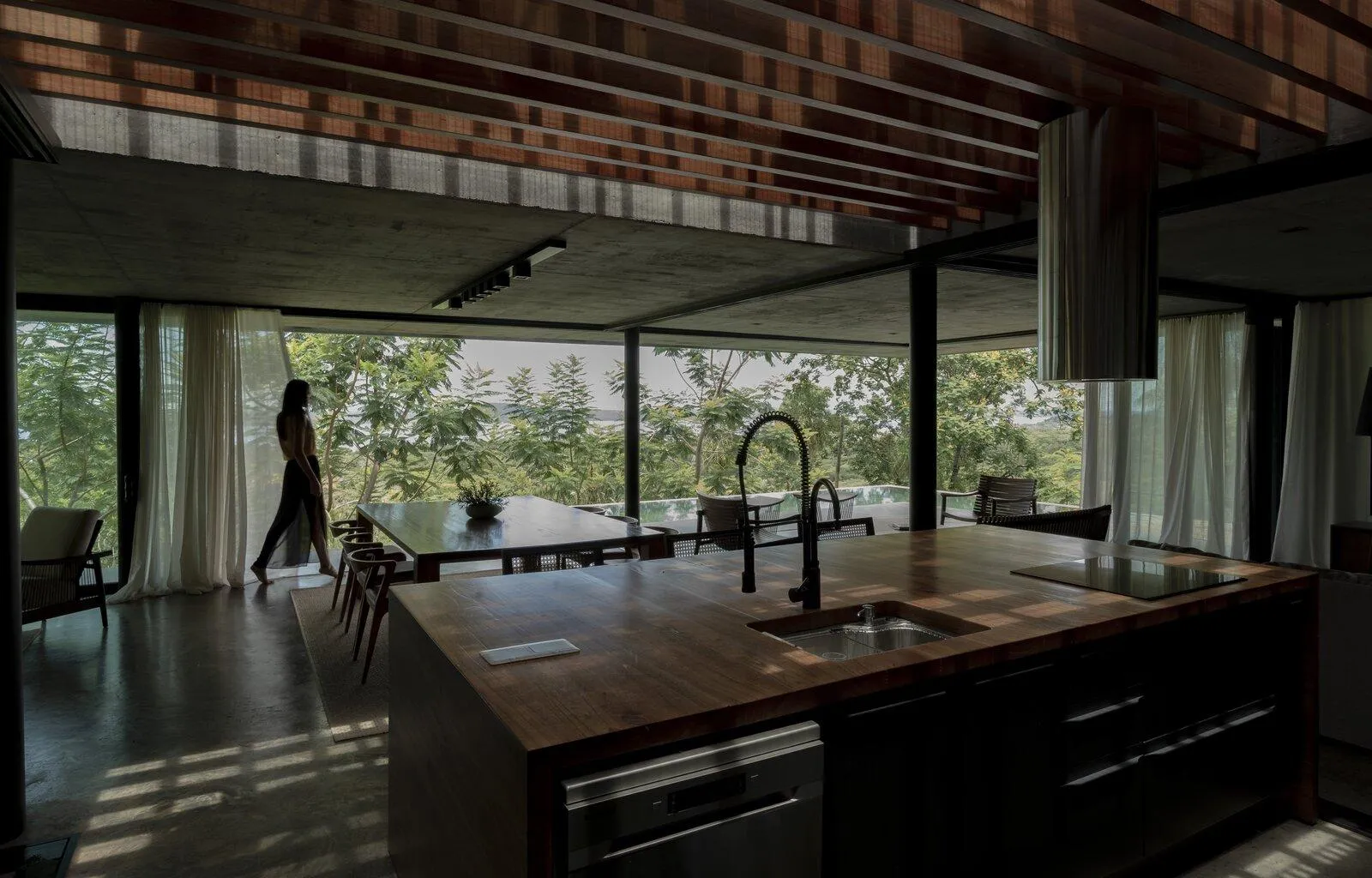 Дім з бетону та скла Дім з бетону та скла